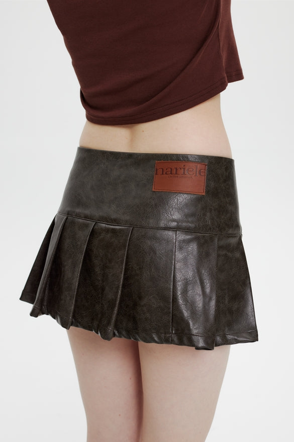 Maggie High-waisted Leather Pleated Skirt